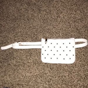 White purse belt